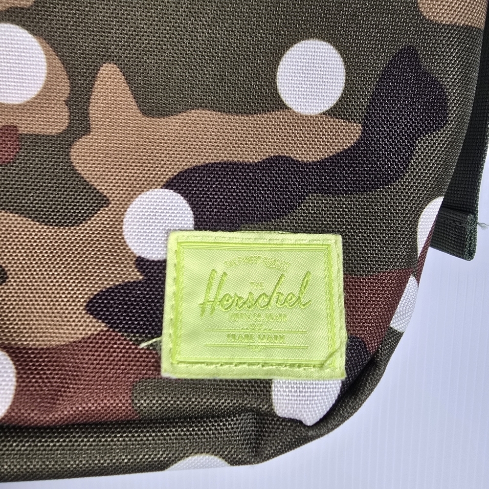 NWOT Herschel Supply Co. Fifteen Belt Bag  Woodland Camo White Dot Fanny Pack - Picture 2 of 8